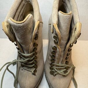 Stylish Beige Lace-Up Women's Boots